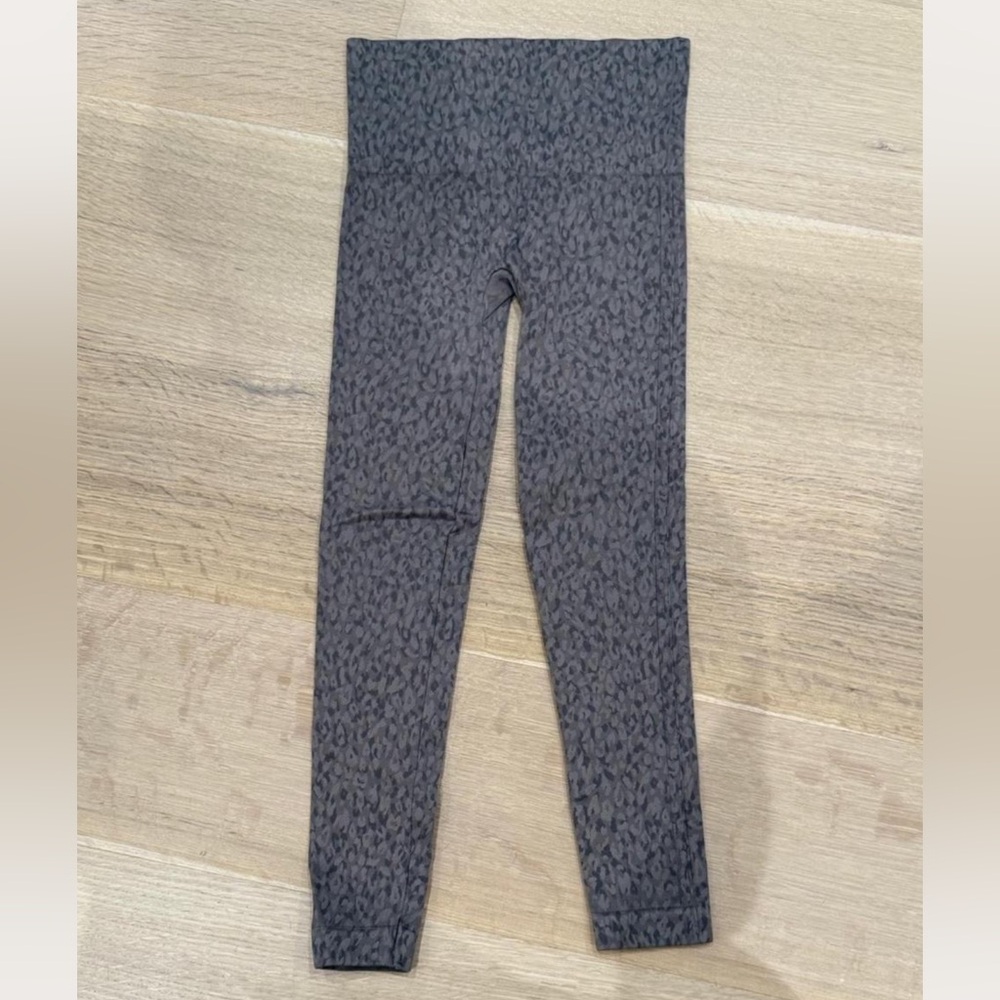 SPANX Animal Print Leggings - XS - Picture 2 of 4